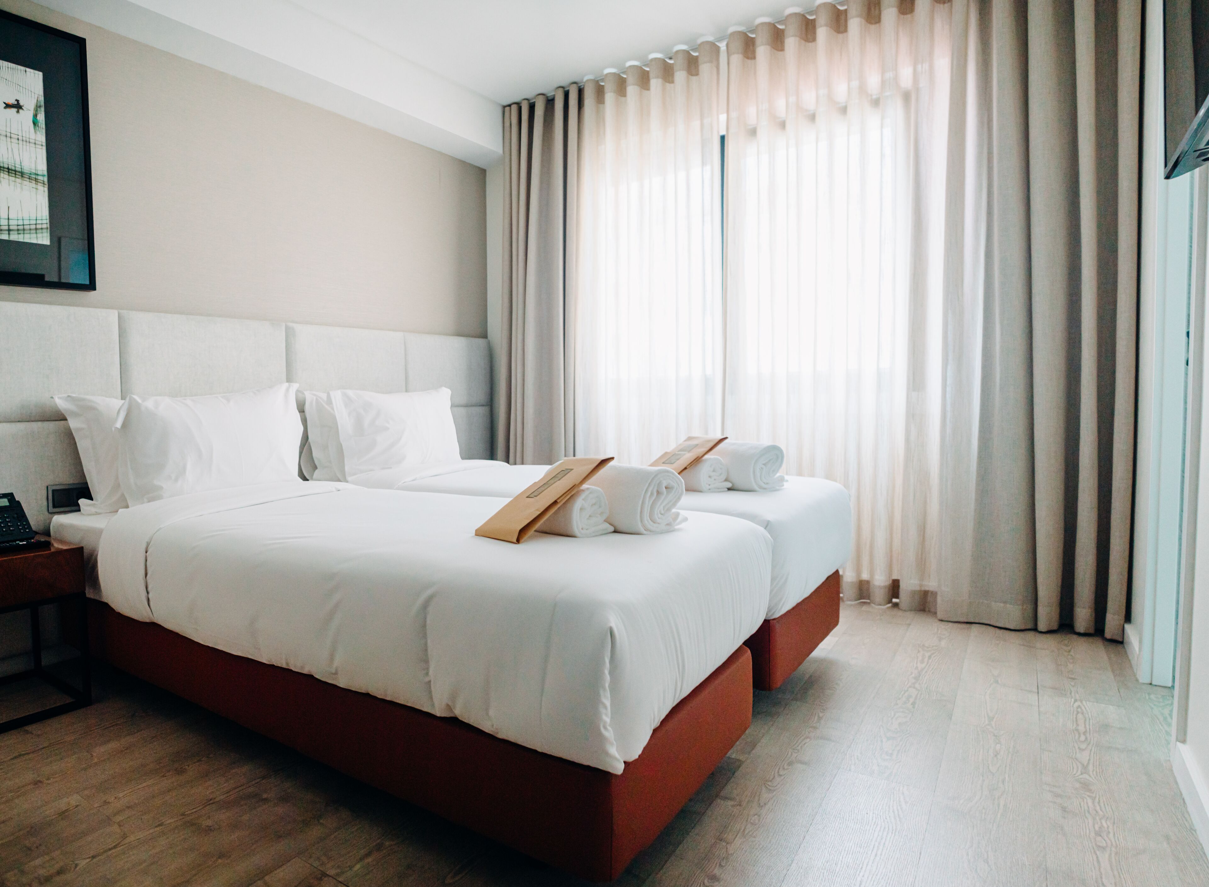 Standard Double or Twin Room | In-room safe, soundproofing, iron/ironing board, free WiFi