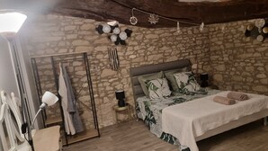 2 habitaciones, cuna de viaje, wifi gratis y ropa de cama 