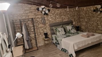2 soverom, reiseseng for barn, wi-fi (inkludert) og sengetøy