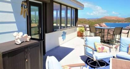 Island Time Luxury Loft Condo!