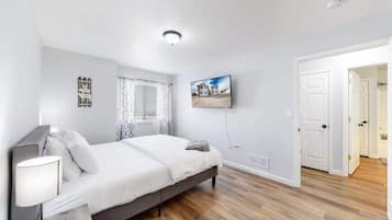 2 bedrooms, iron/ironing board, travel cot, WiFi