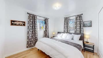 5 bedrooms, iron/ironing board, travel crib, WiFi