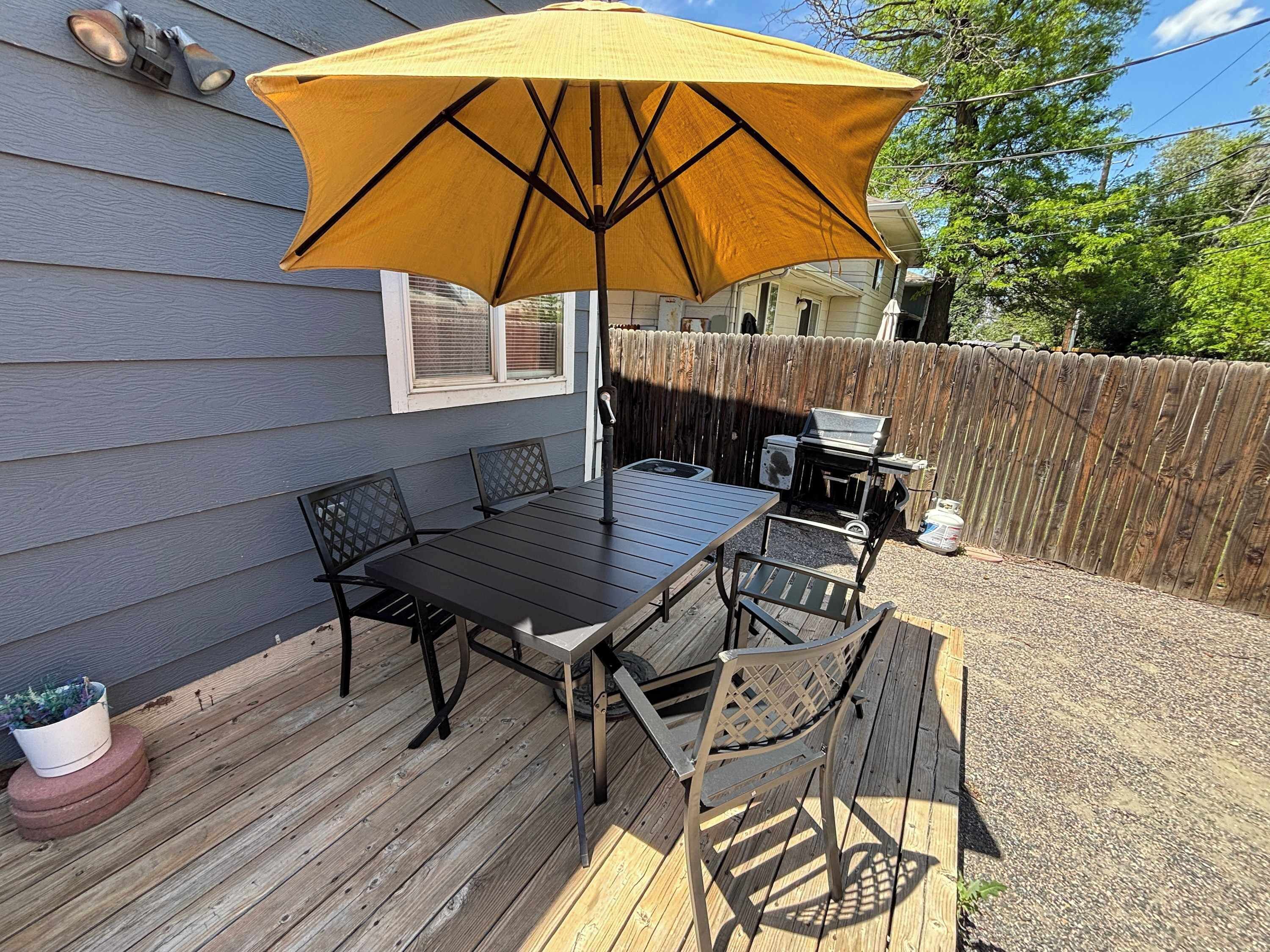 Outdoor dining