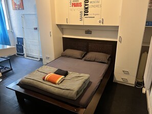 1 bedroom, desk, iron/ironing board, free WiFi - Fully-equipped T2 apartment in Port de Canet-en-Roussillon, ground floor, near beach. (Canet-en-Roussillon)