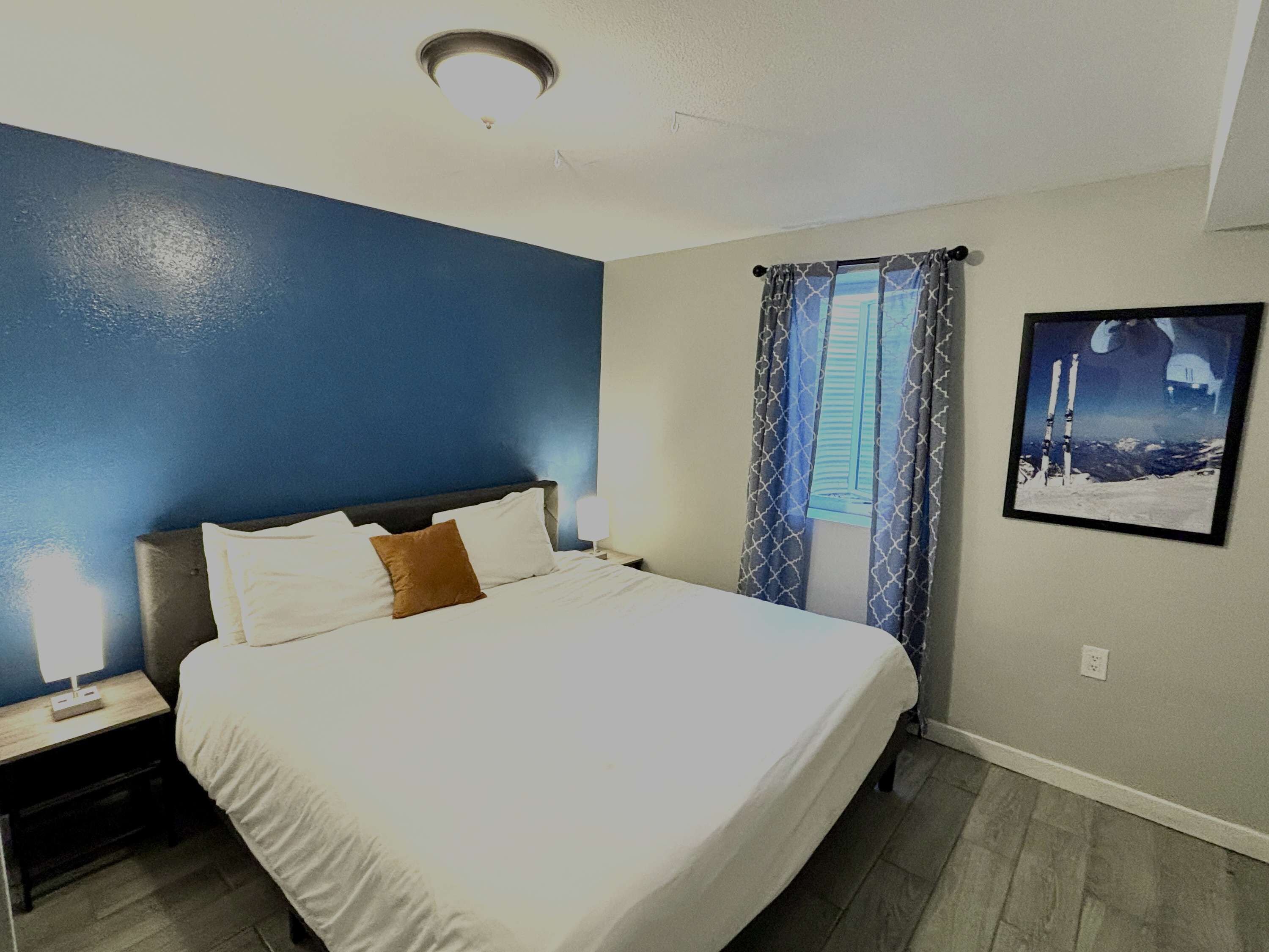 2 habitaciones, tabla de planchar con plancha, wifi y ropa de cama 