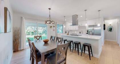 Cozy Four Bedroom Family Retreat with Yard and Air Hockey