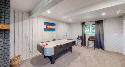 Cozy Four Bedroom Family Retreat with Yard and Air Hockey