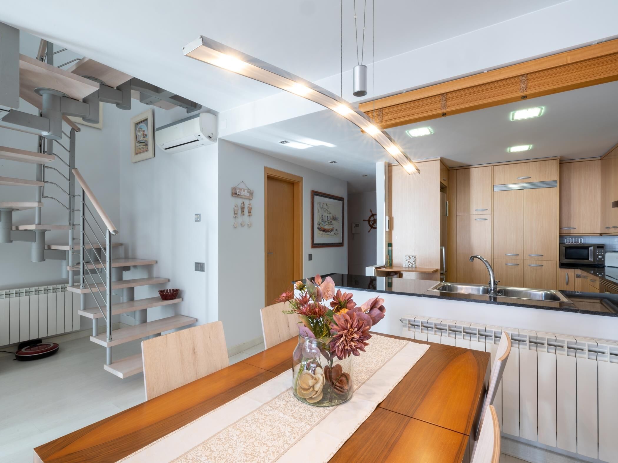 Duplex penthouse with sea views in the center of Palamós.