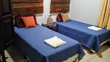 5 habitaciones, muebles diferentes, wifi y ropa de cama