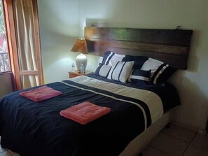 5 habitaciones, muebles diferentes, wifi y ropa de cama