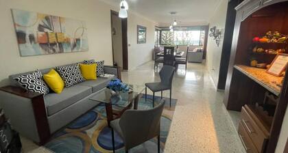 Central apartment with beautiful city and mountain view