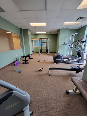 Fitness facility - Mountain Views, Amazing Sunsets, Pool, Hot Tub, King Beds, & 1 Mile from Parkway (Pigeon Forge)