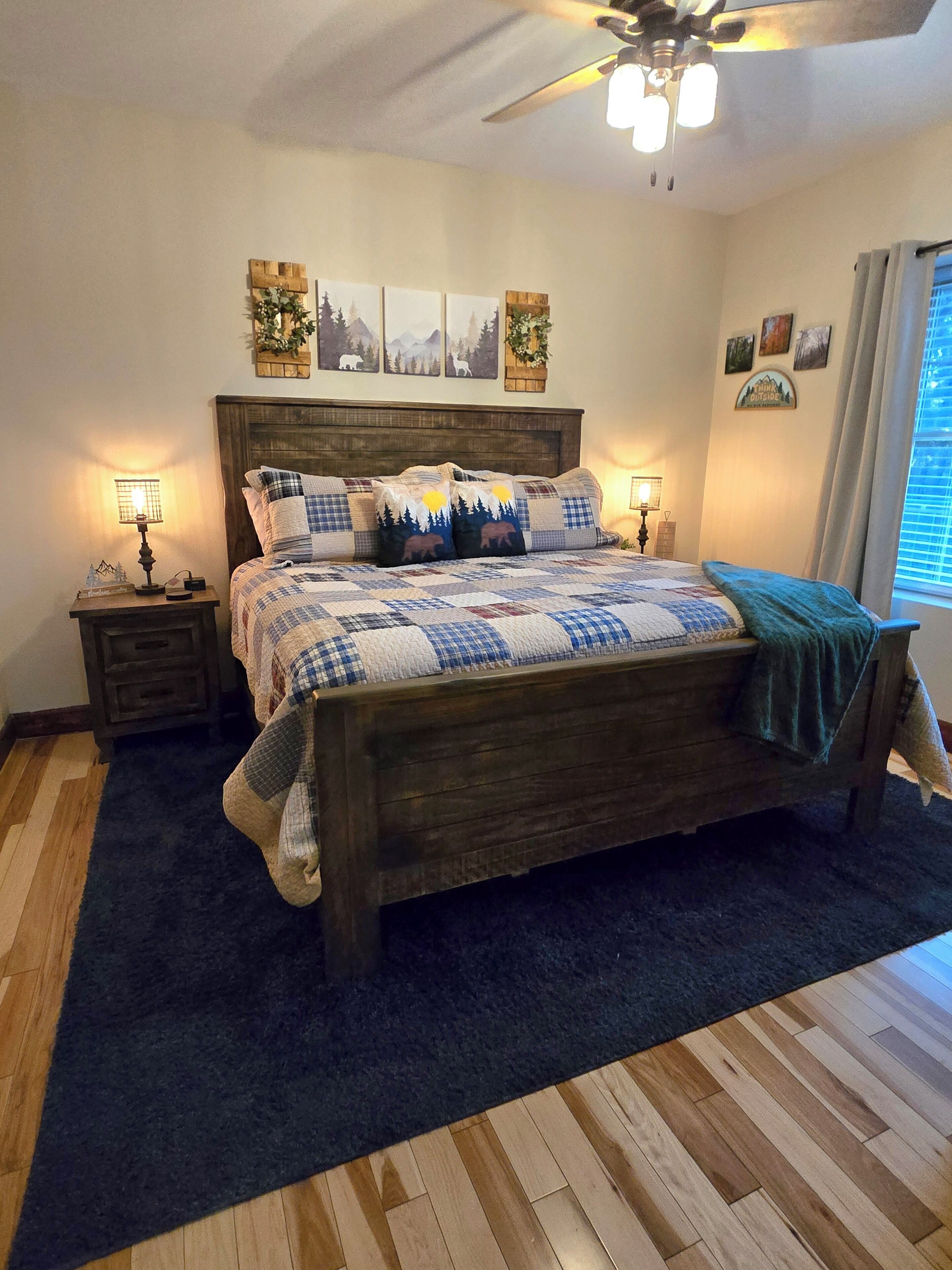 2 bedrooms, desk, iron/ironing board, travel cot