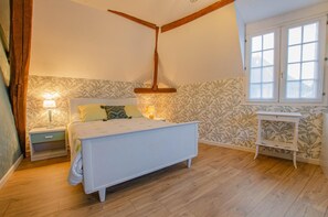 2 Schlafzimmer, Reisekinderbett, kostenloses WLAN