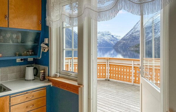 Interior - 3 bedroom nice home in Valldal (Valldal)