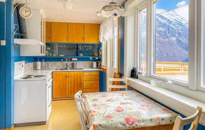 3 bedroom nice home in Valldal