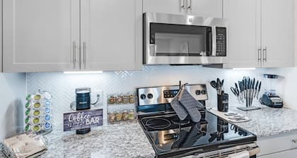 FtWorth NR DFW airport Wifi gym pool 1/1 Garage