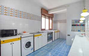 Fridge, microwave, cookware/dishes/utensils