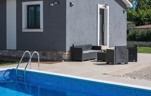 Indendørs pool