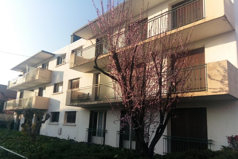 Ideally located apartment