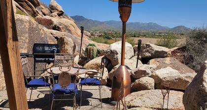 Private casita in Carefree, optional private sunset cruise on private yacht