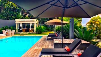 Alberca al aire libre