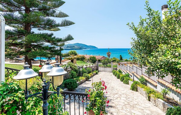 Property grounds - Amazing apartment in Agropoli with WiFi (Agropoli)