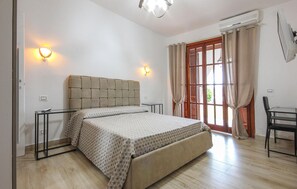 4 Schlafzimmer, Reisekinderbett, kostenloses WLAN, Bettwäsche