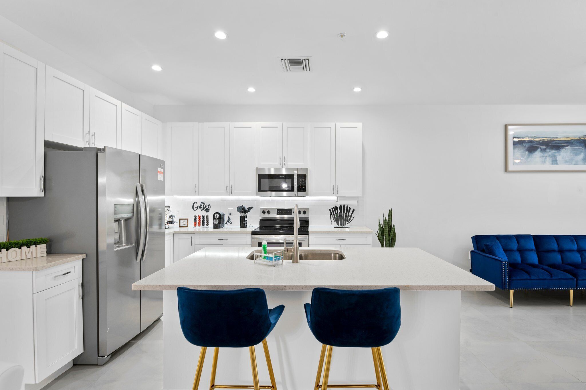 Brand New Luxury 3bd/2ba 10min Beach/8min 5th ave