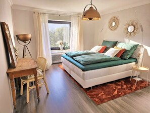 1 bedroom, desk, travel cot, free WiFi