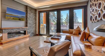 Resort! Walk to Skiing/ Casinos/ Beach, Pool & Spa, Gym, Grill: Zalanta Oasis