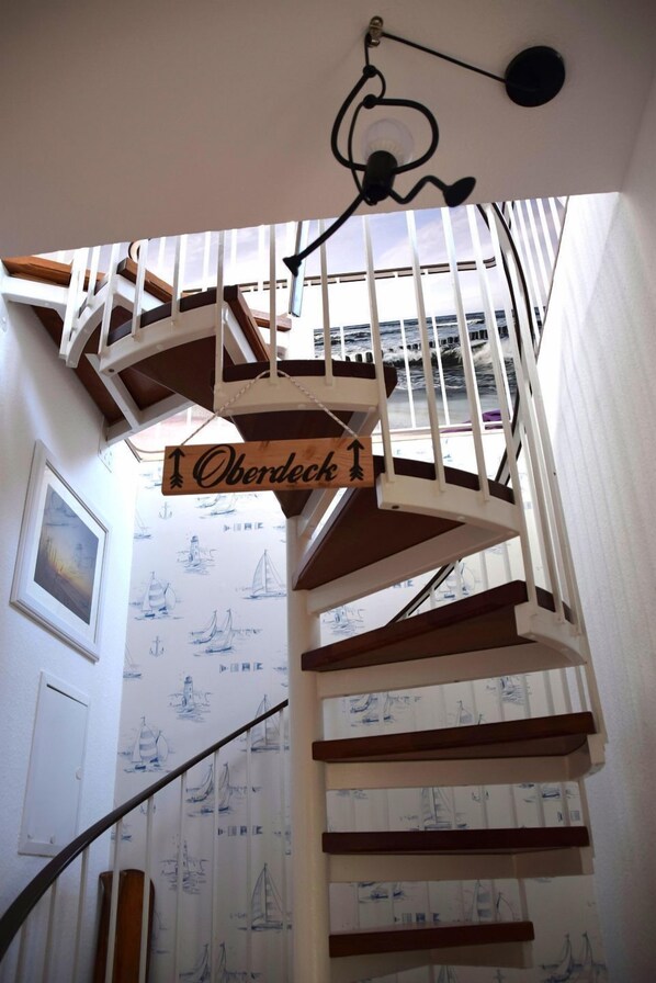 Unclassified image, 1 of 26, button