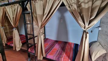 Classic Shared Dormitory | Desk, laptop workspace, free WiFi