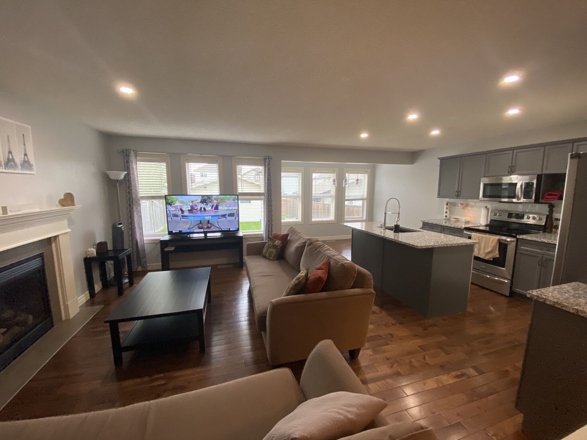 Entire Home! In Sherwood Park ft. 3 bdrms, 4 baths!