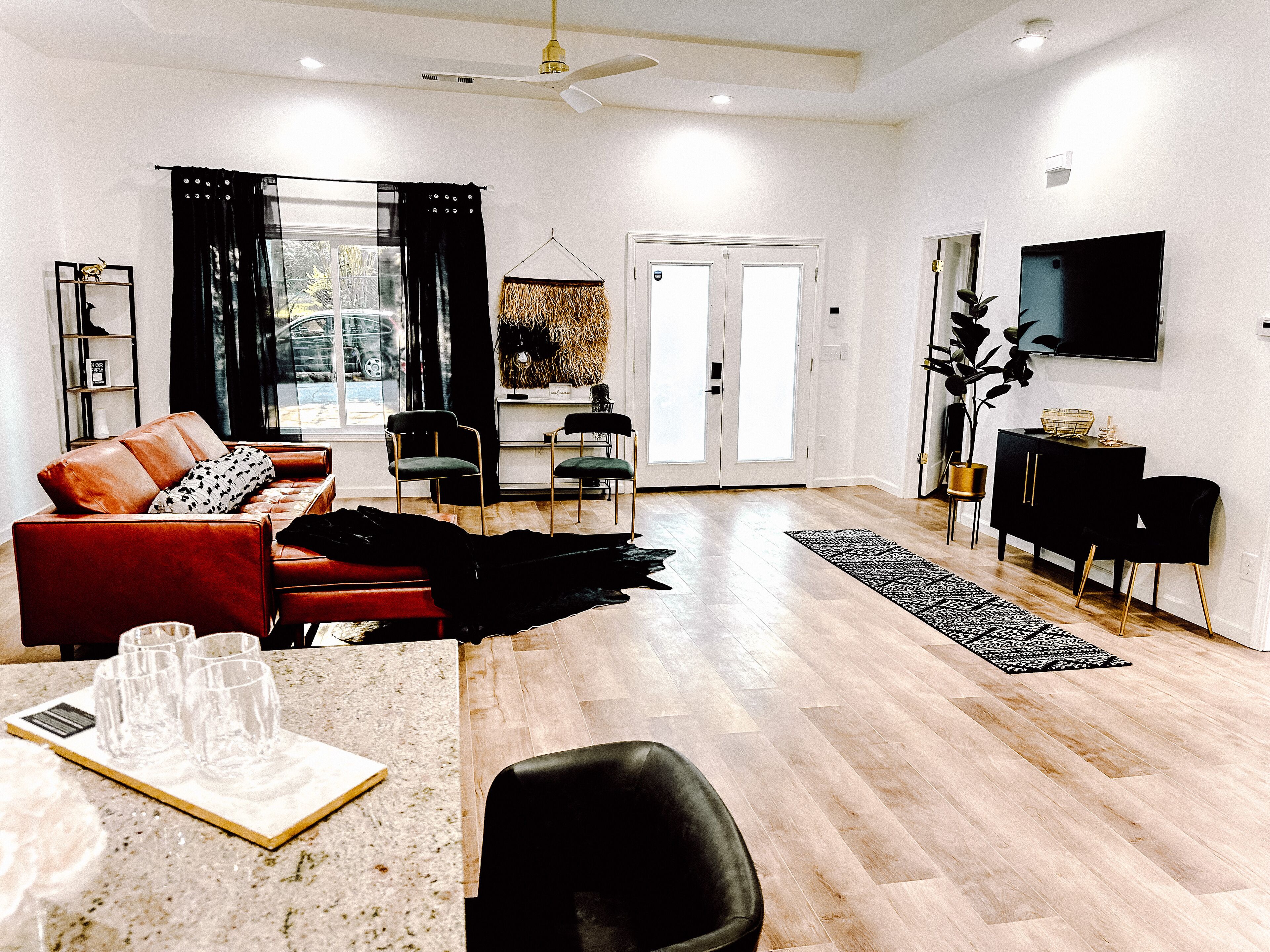 Cozy Home in West Midtown/Centerhill