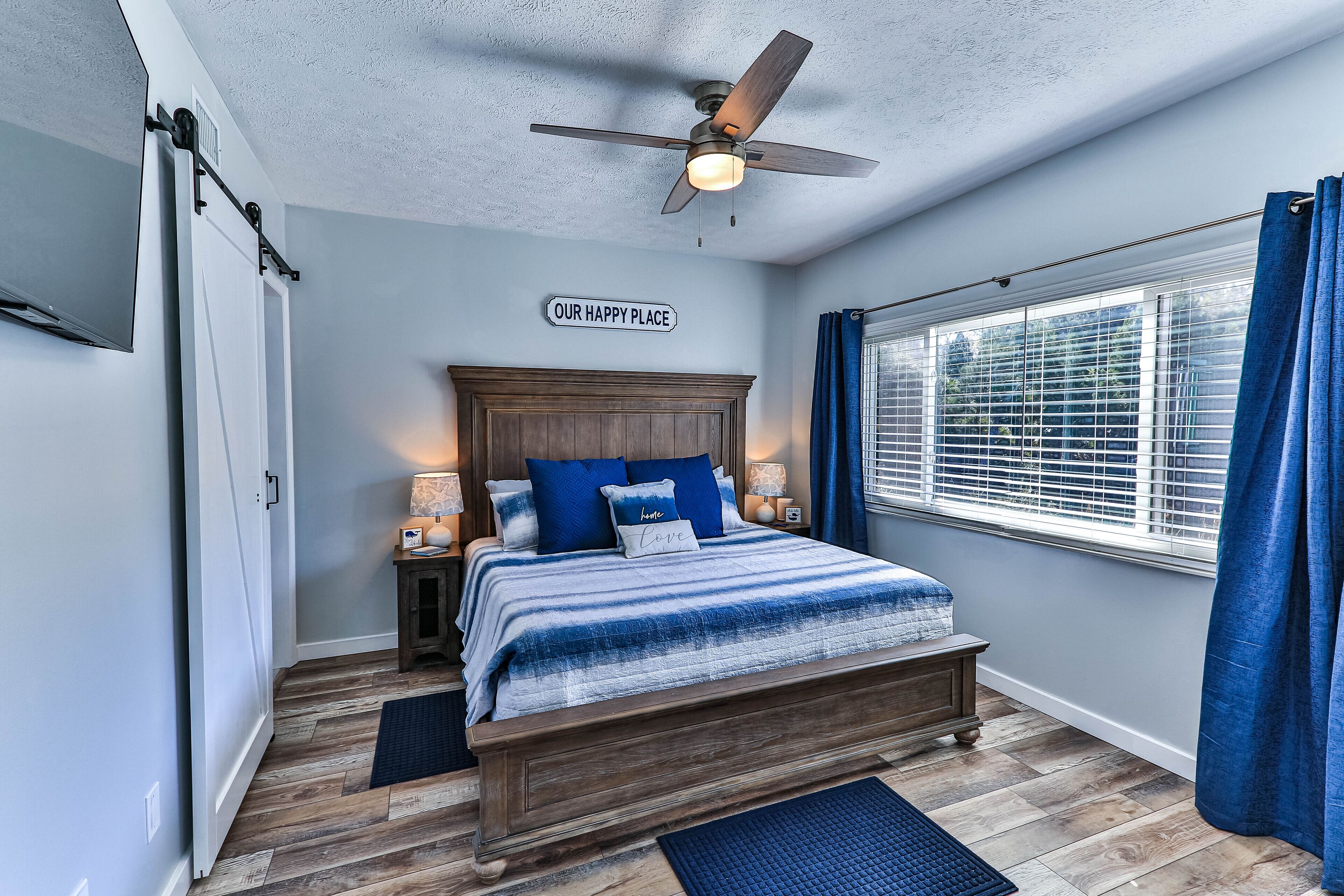 2 chambres, fer et planche à repasser, lit parapluie, Wi-Fi gratuit