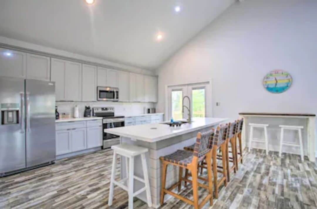 雪櫃、微波爐、焗爐、爐具