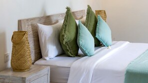 3 bedrooms, iron/ironing board, internet, bed sheets - Beautiful 3BR Villa W/ Private Pool in Bali, Bali Villa 2207 (Bali)