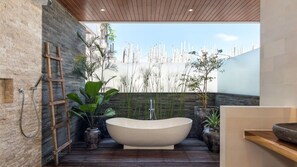 Hair dryer, towels - Modern 4BR Villa W/ Pool & Balcony, Bali Villa 2220 (Bali)