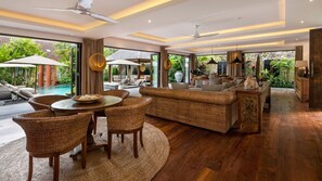Dining - Modern 4BR Villa W/ Pool & Balcony, Bali Villa 2220 (Bali)