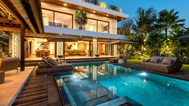 A modern two-story house with a swimming pool, outdoor furniture, and tropical plants. - Modern 4BR Villa W/ Pool & Balcony, Bali Villa 2220 (Bali)