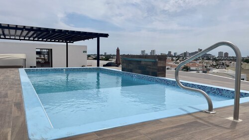 Departamento con alberca en El Encanto