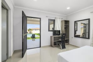 4 camere, ferro/asse da stiro, Wi-Fi, lenzuola