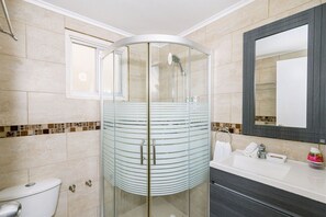 Ducha y secador de pelo