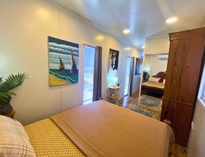 1 bedroom, iron/ironing board, free WiFi, bed sheets