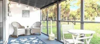 CR Retreat Poker Suite, Tiki, pool hot tub Slps 14