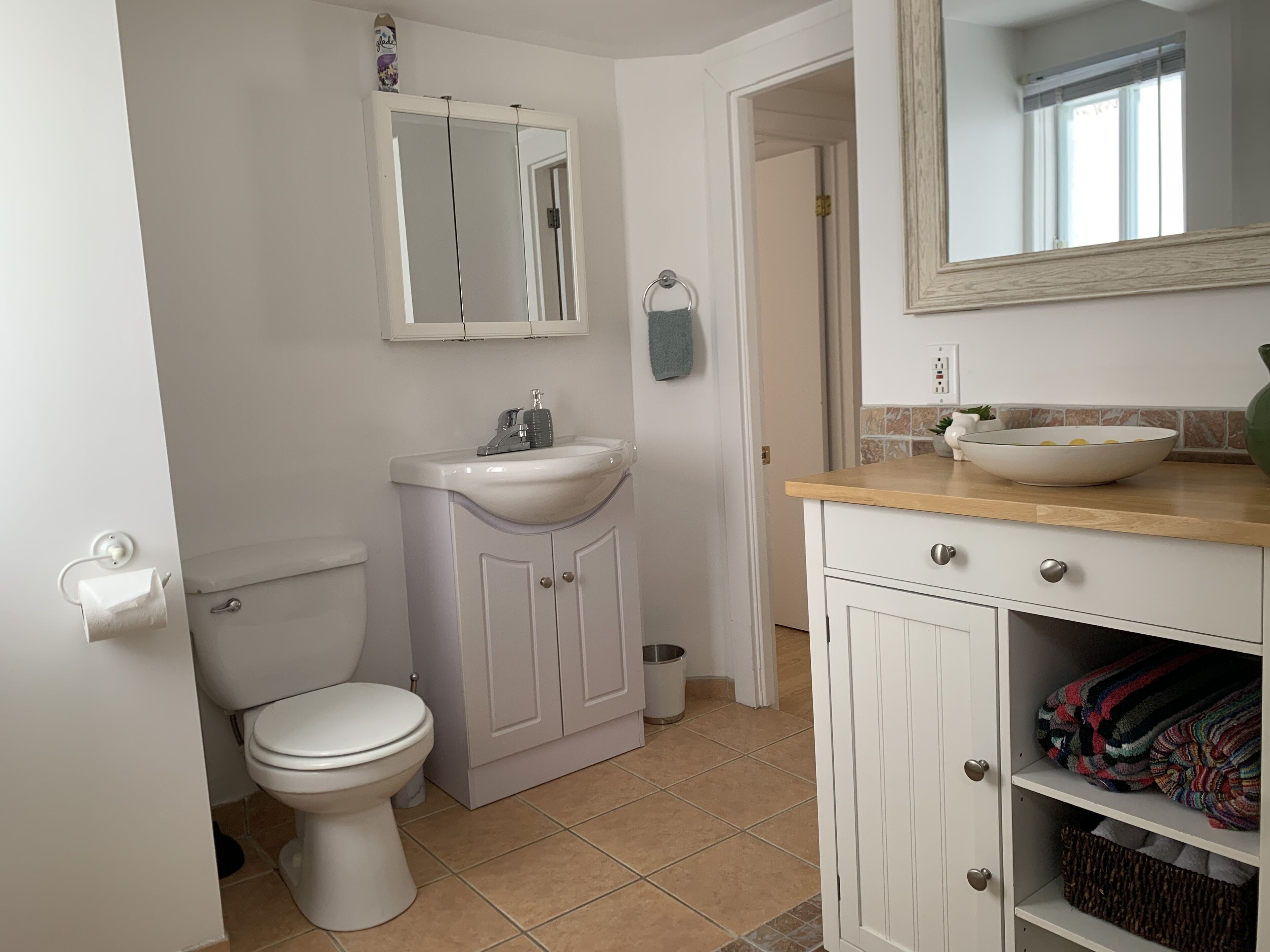 Bright apartment in the peaceful village of Val-Morin