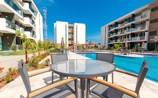 2 piscinas al aire libre