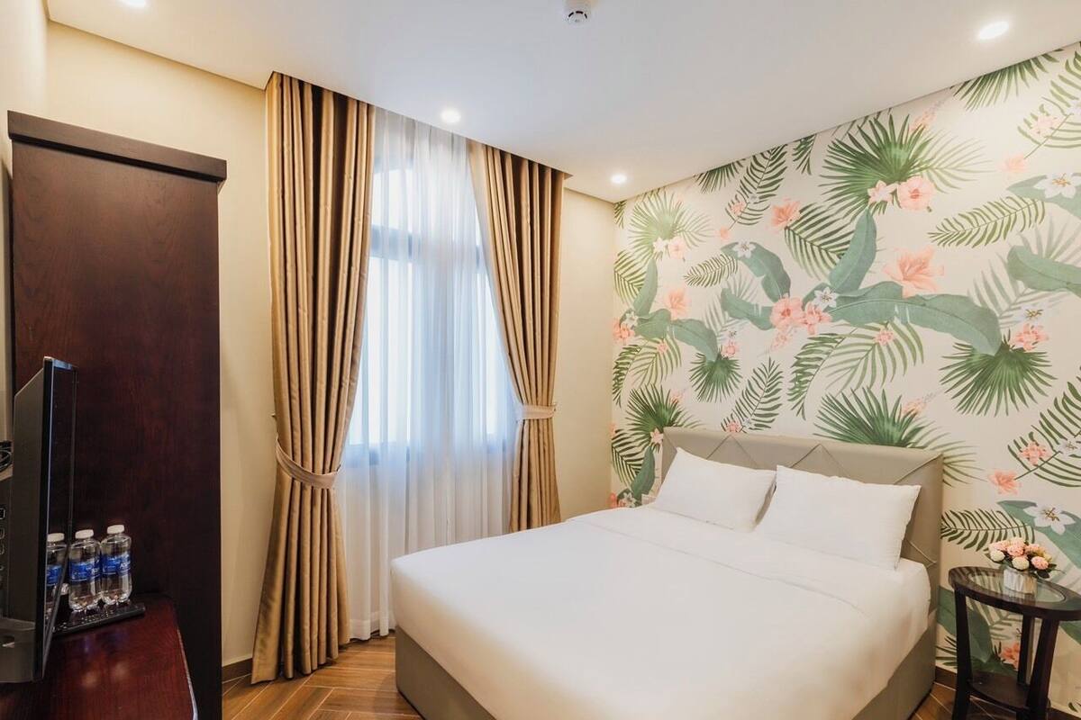 Deluxe Single Room | Egyptian cotton sheets, premium bedding, pillow-top beds