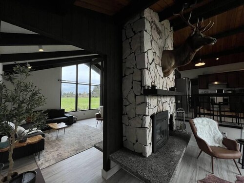 Mountain View Haven | HOT TUB on 9 Acres!